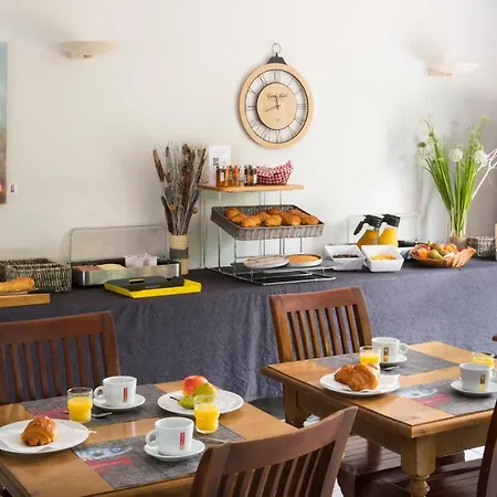 Logis L'air Marin Hotel 2*