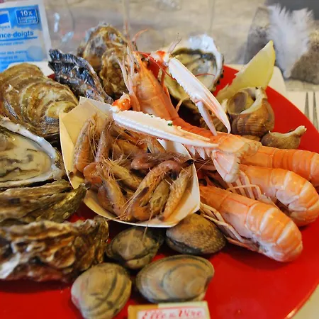 Logis L'air Marin Hotel