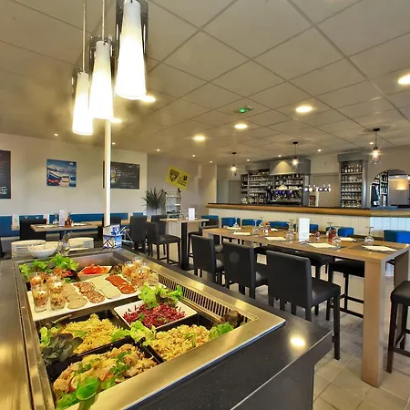Logis L'air Marin Hotel 2*