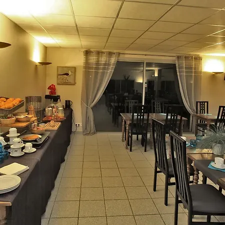 Logis L'air Marin Hotell Yves