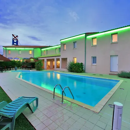 Logis L'air Marin Hotel
