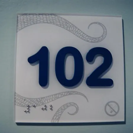 Logis L'air Marin Hotel 2*